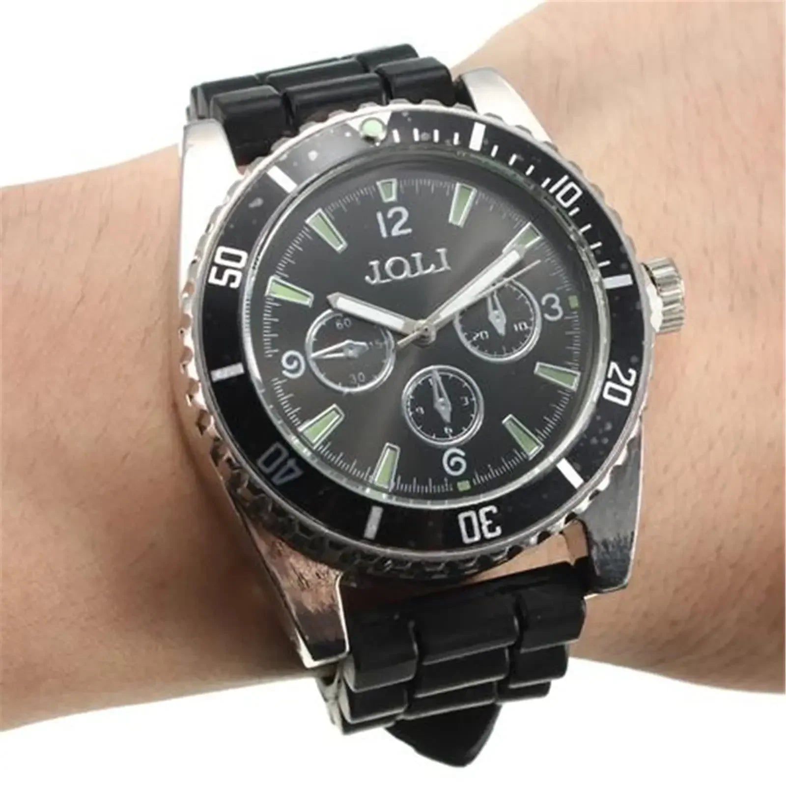Grinder Wristwatch - Four 20
